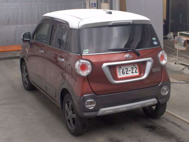 DAIHATSU CAST