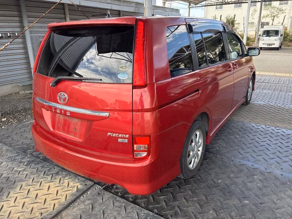 TOYOTA ISIS