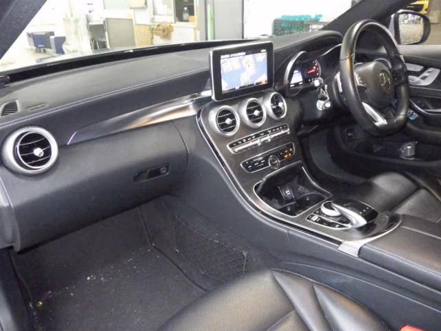 MERCEDES-BENZ C-CLASS