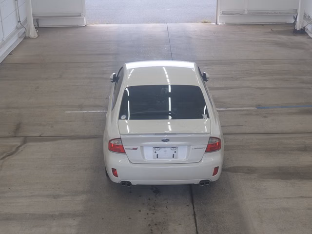 SUBARU LEGACY B4