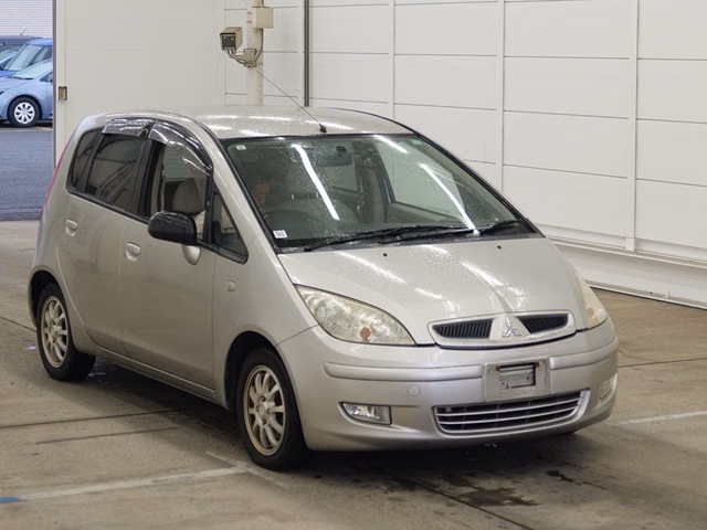 MITSUBISHI COLT