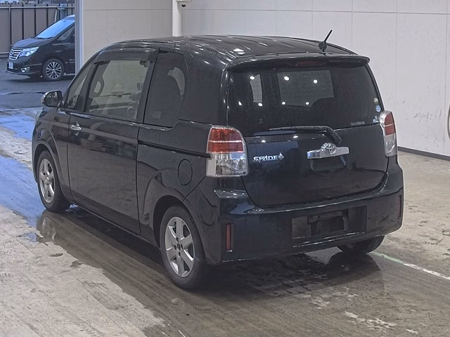 TOYOTA SPADE