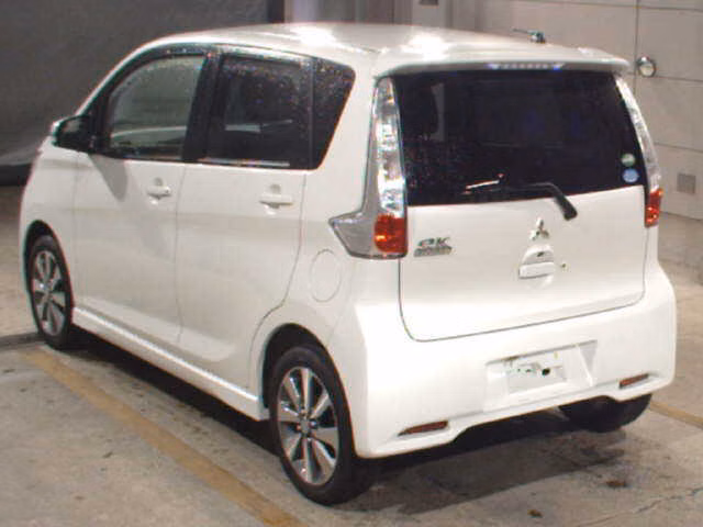 MITSUBISHI EK CUSTOM