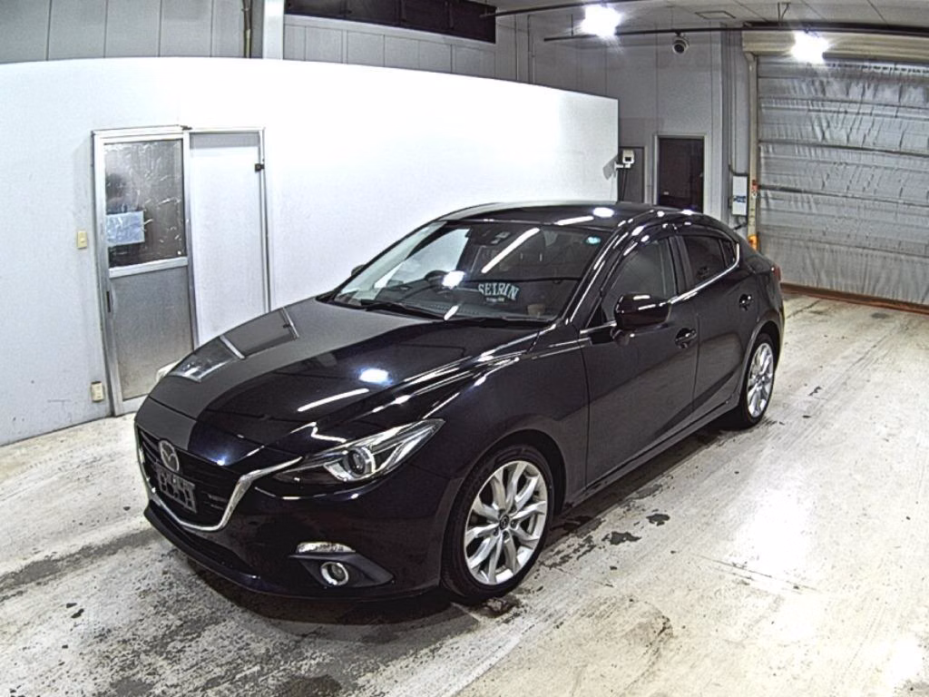 MAZDA AXELA