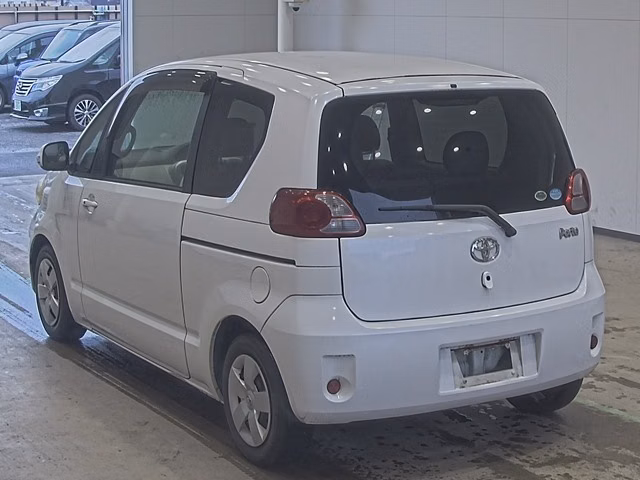 TOYOTA PORTE