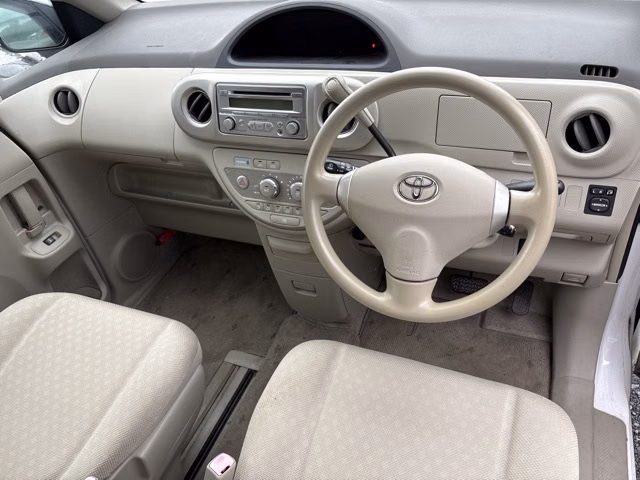 TOYOTA PORTE