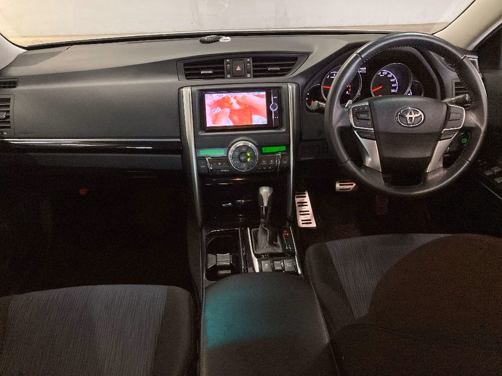 TOYOTA MARK X