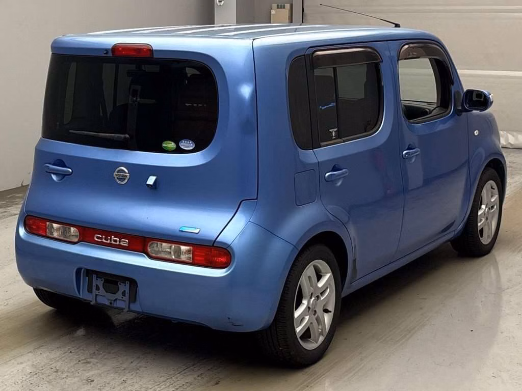 NISSAN CUBE