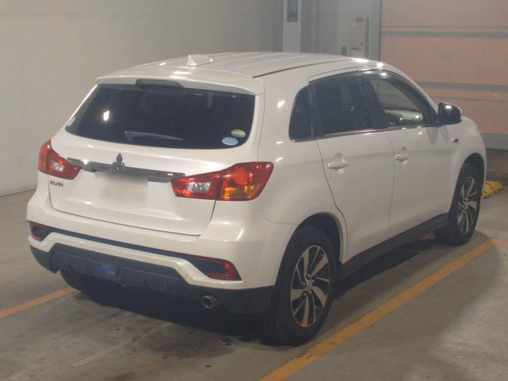 MITSUBISHI RVR