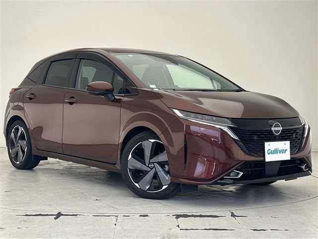 Nissan Aura