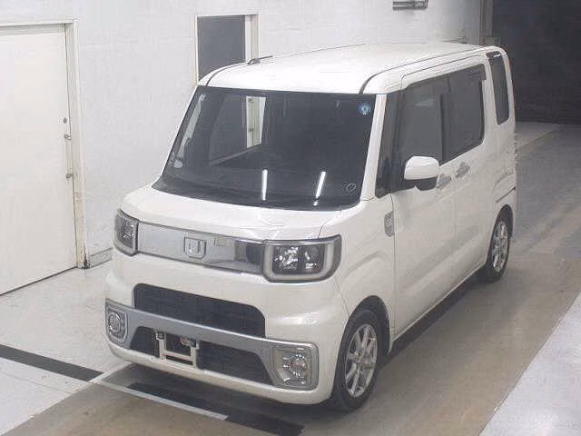 DAIHATSU WAKE