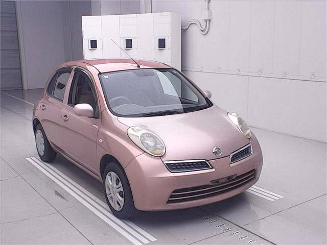 Nissan March