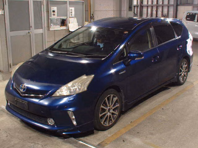 TOYOTA PRIUS ALPHA