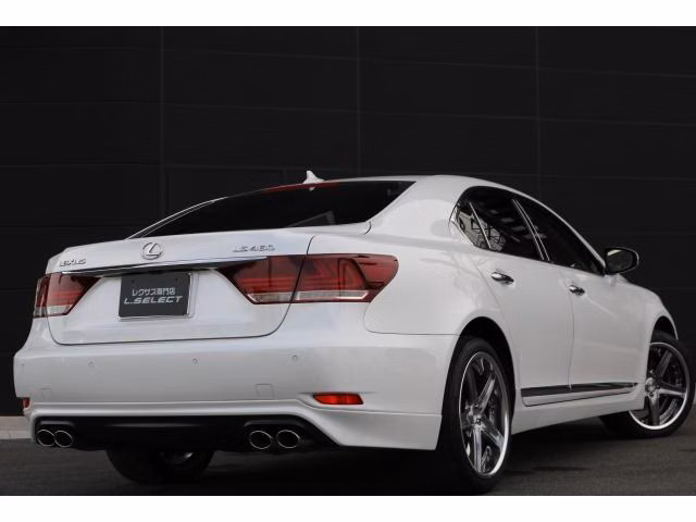 Lexus LS460
