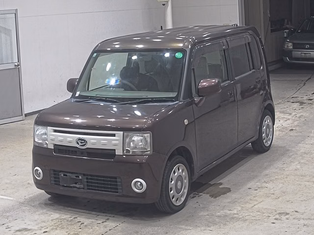 DAIHATSU MOVE CONTE
