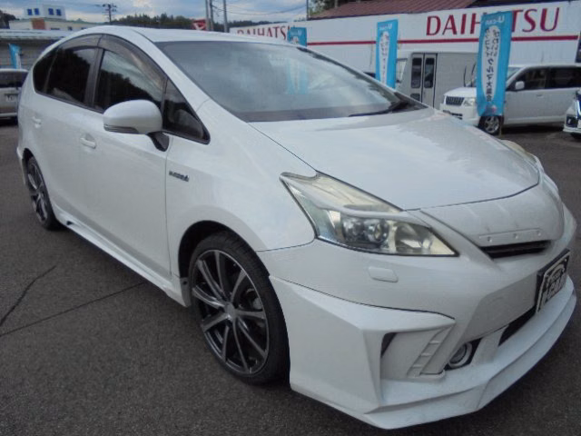 TOYOTA PRIUS ALPHA