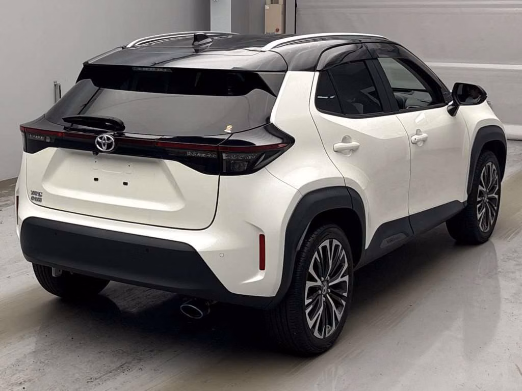 TOYOTA YARIS CROSS
