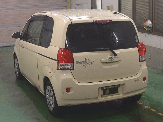 TOYOTA PORTE