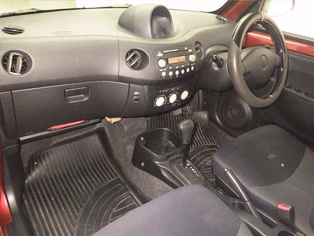 DAIHATSU ESSE