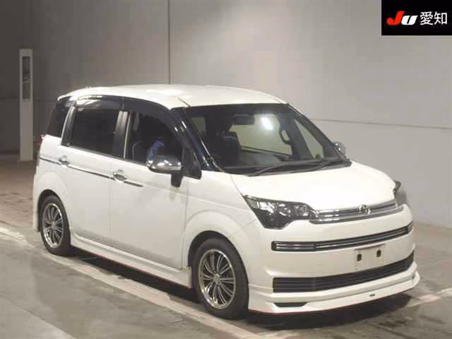 TOYOTA SPADE