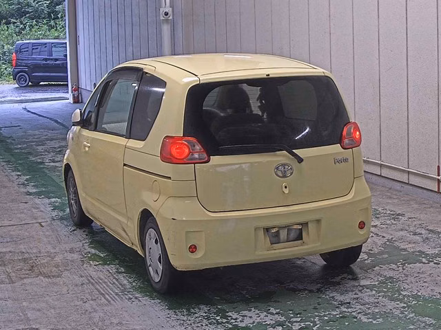 TOYOTA PORTE