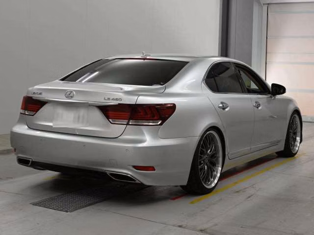 LEXUS LS460