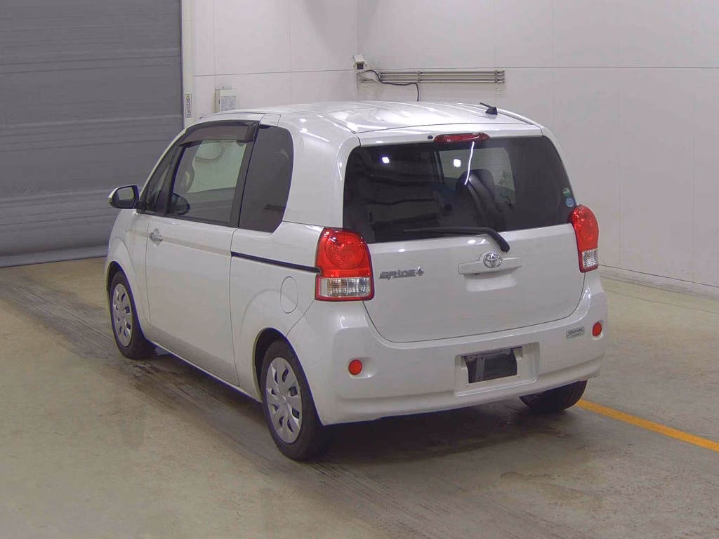 TOYOTA PORTE