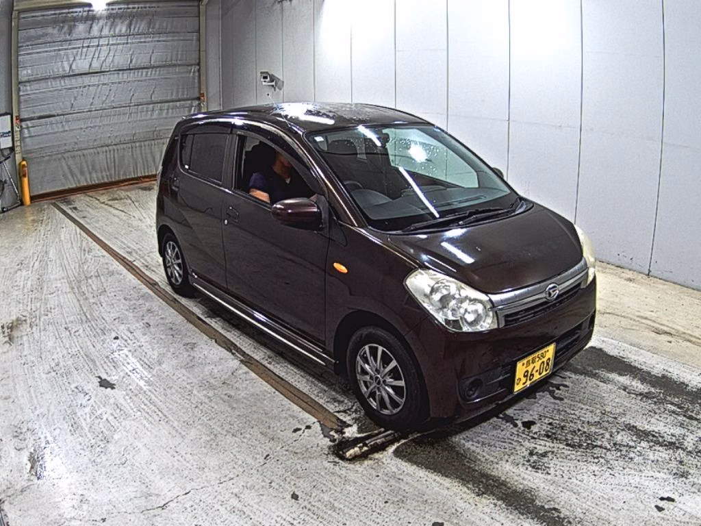 DAIHATSU MIRA