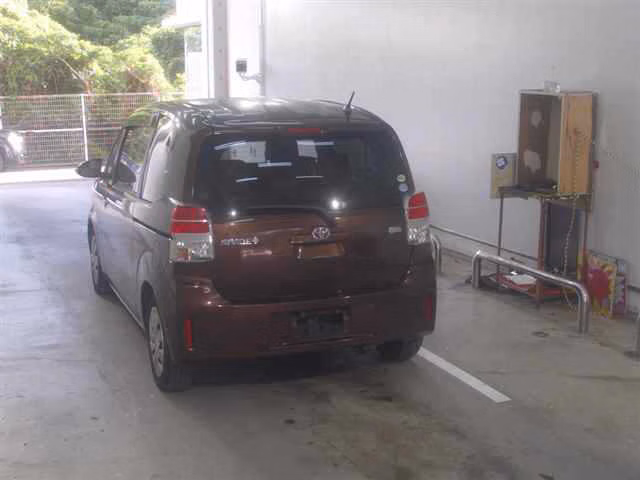 TOYOTA SPADE