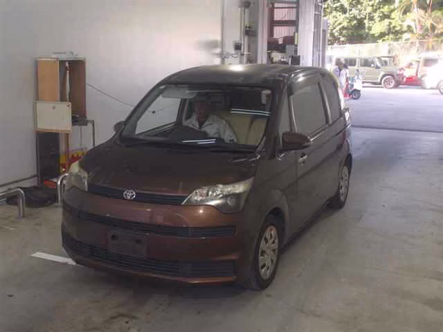 TOYOTA SPADE