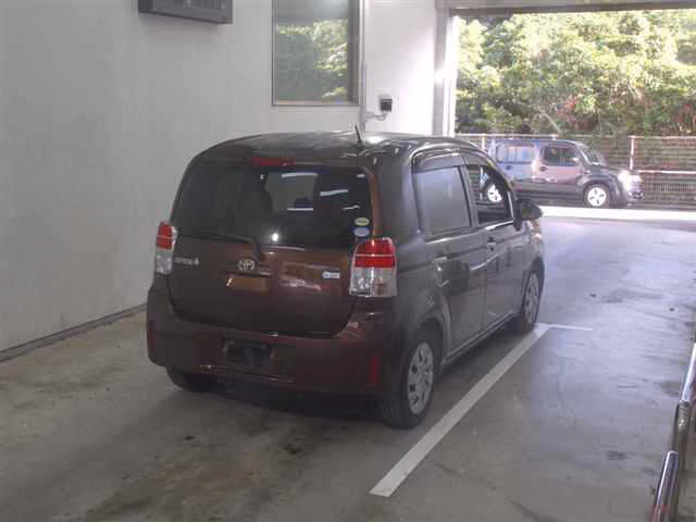 TOYOTA SPADE