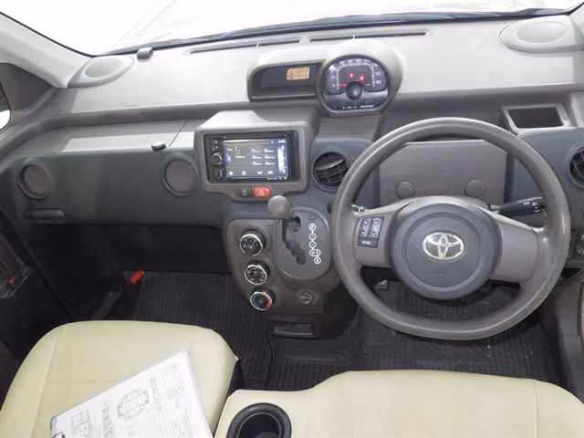 TOYOTA SPADE