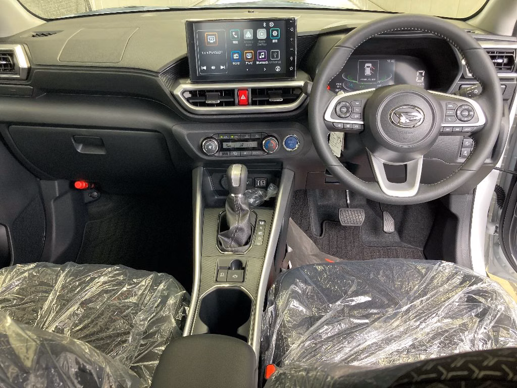 DAIHATSU ROCKY