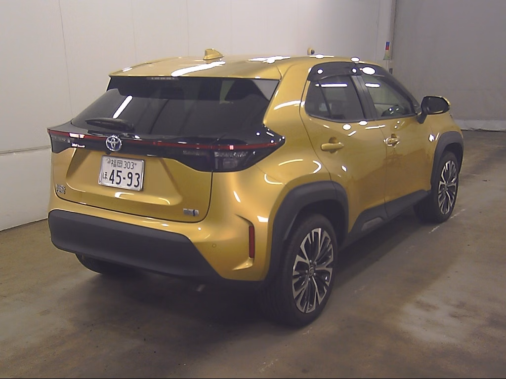 TOYOTA YARIS CROSS