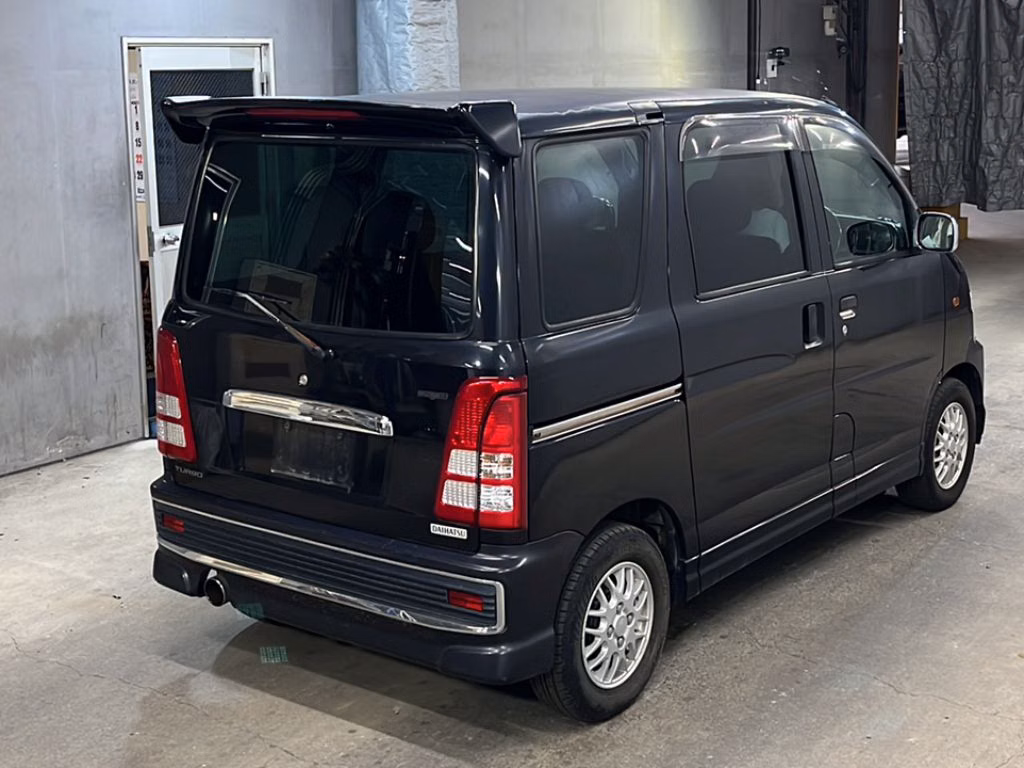 DAIHATSU ATRAI