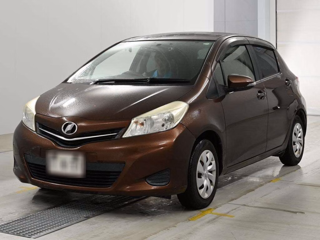 TOYOTA VITZ