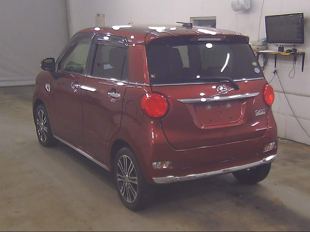DAIHATSU CAST