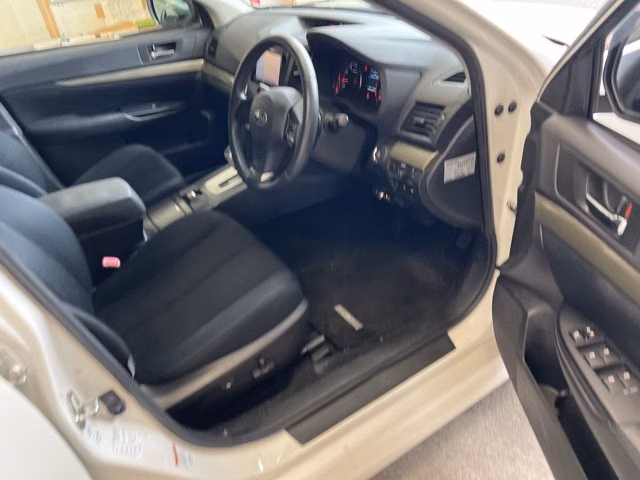 SUBARU LEGACY