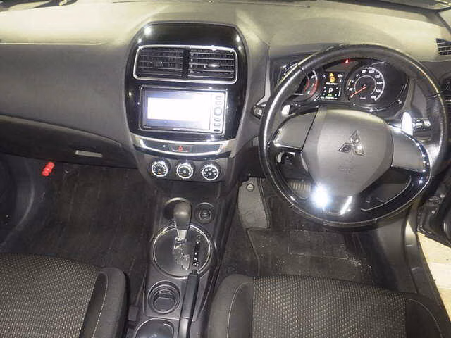 MITSUBISHI RVR