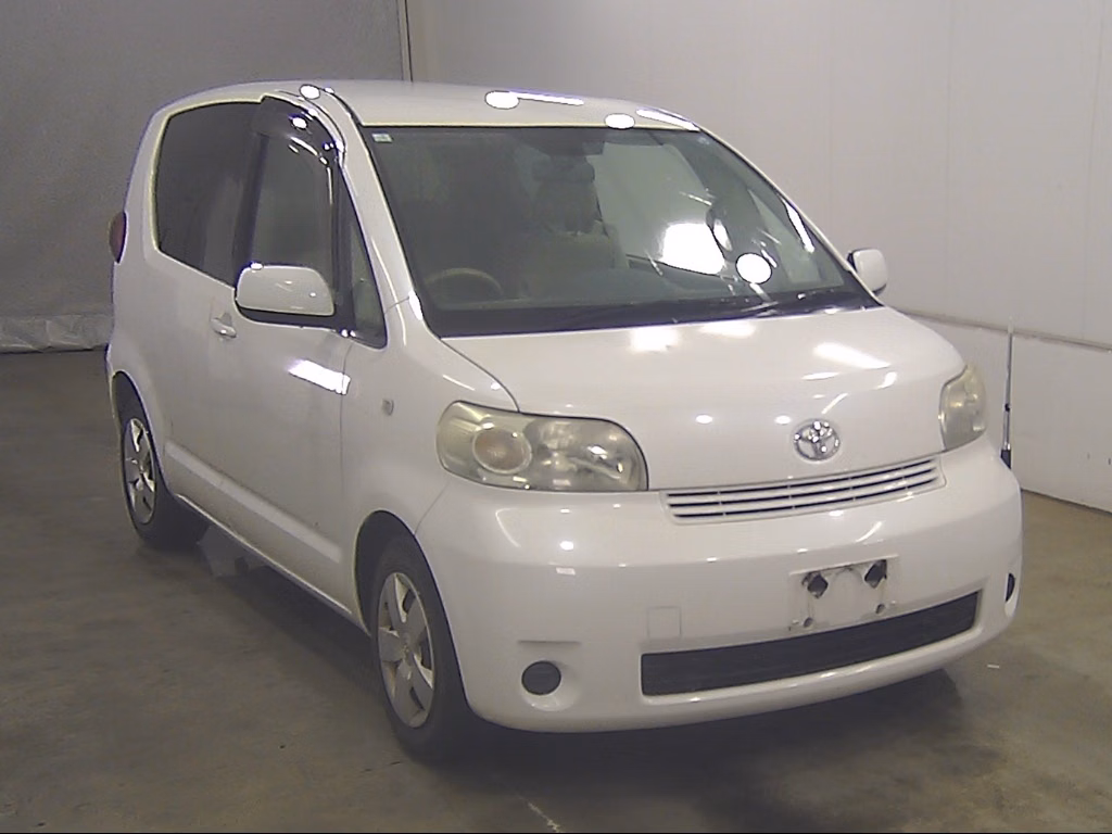 TOYOTA PORTE