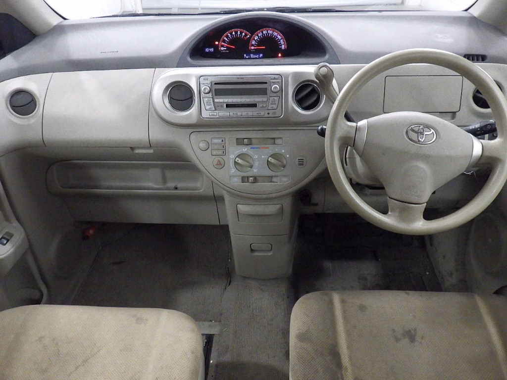 TOYOTA PORTE