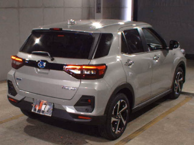DAIHATSU ROCKY