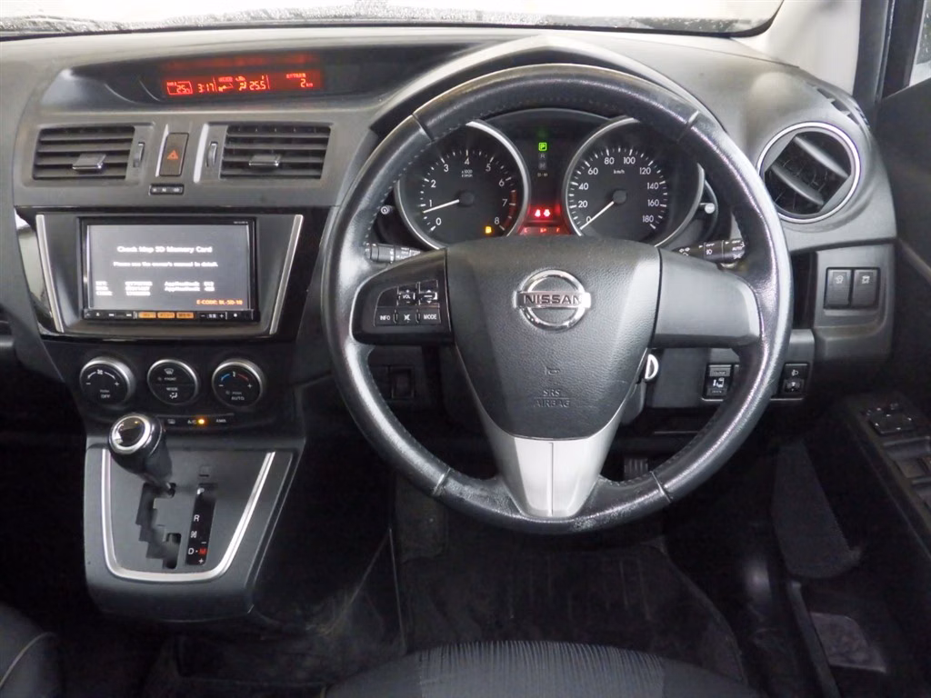 NISSAN LAFESTA