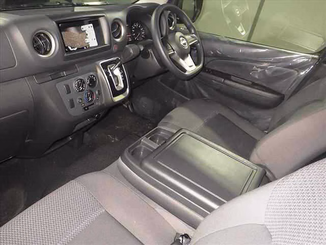 NISSAN CARAVAN