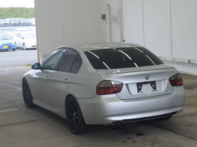 BMW 3-SERIES