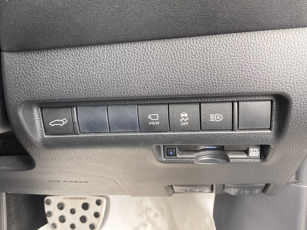 TOYOTA HARRIER