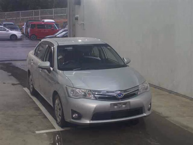 TOYOTA COROLLA AXIO