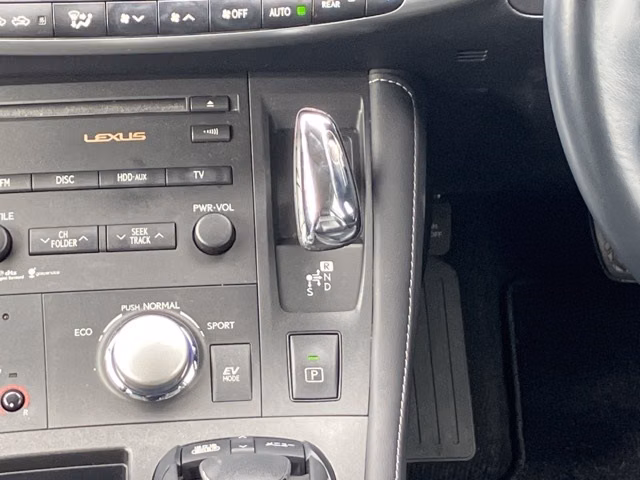 LEXUS CT200H