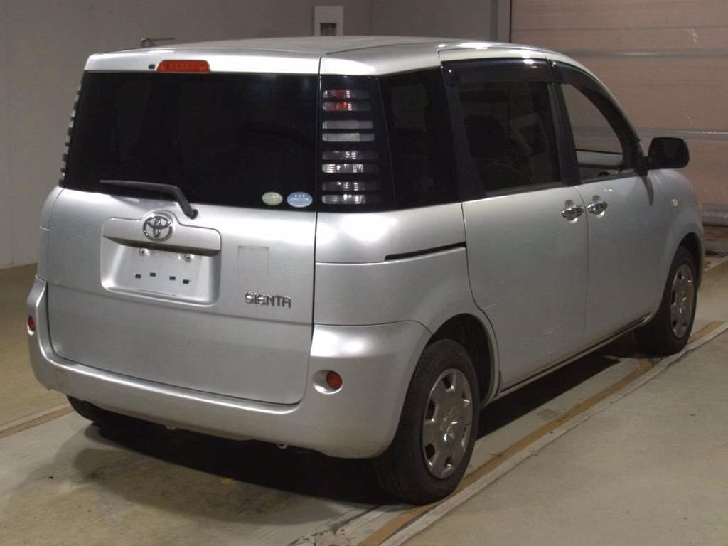 TOYOTA SIENTA