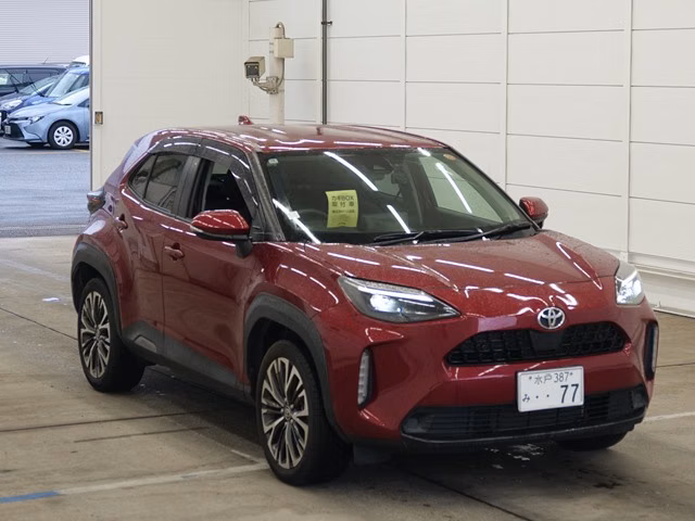 TOYOTA YARIS CROSS
